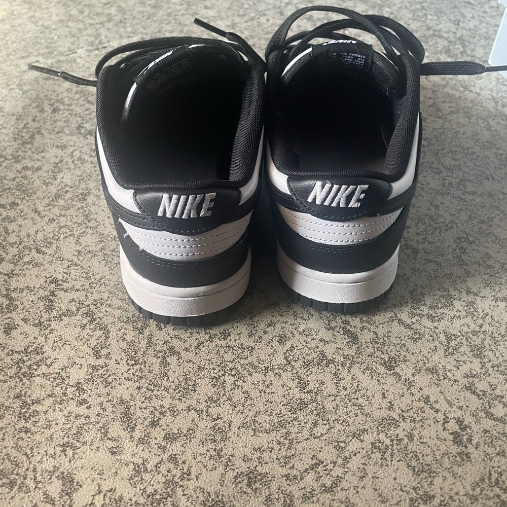 Nike Dunks worn once size 8
